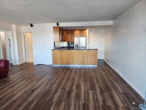 62-54 97th Pl, Unit 12J in Queens, NY - Building Photo - Building Photo