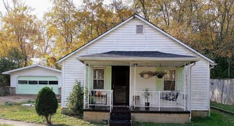 411 N Spring St in Bloomington, IN - Building Photo