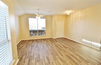 948 Applewood Dr in Cedar Hill, TX - Building Photo - Building Photo