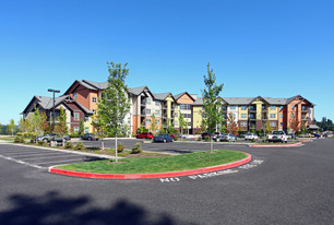 The Summit at Bay Vista Apartments