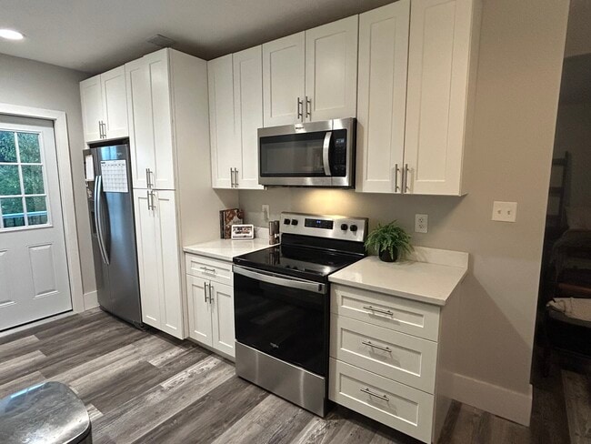 1230 Bellaire Pl in Pittsburgh, PA - Building Photo - Building Photo