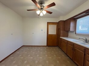 207 N Lord Ave in Carpentersville, IL - Building Photo - Building Photo