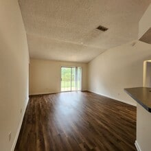 7910 Georgia Jack Dr N in Jacksonville, FL - Building Photo - Building Photo