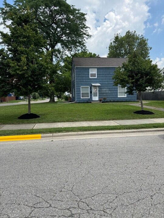 2740 Ruhl Ave in Columbus, OH - Building Photo