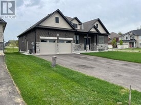 184 Sanderling Crescent in Kawartha Lakes, ON - Building Photo