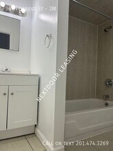 366 Forrest St in Jersey City, NJ - Building Photo - Building Photo