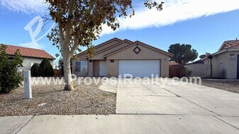 11085 Live Oak Ln in Adelanto, CA - Building Photo