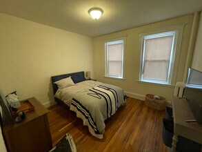 1570 Massachusetts Ave, Unit 3 in Cambridge, MA - Building Photo - Building Photo