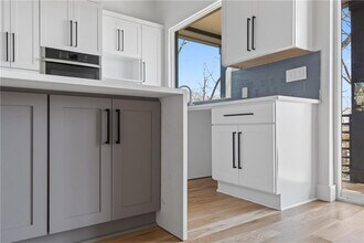 147 Hutchinson St NE in Atlanta, GA - Building Photo - Building Photo
