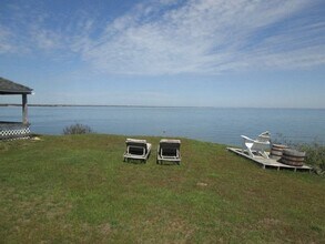 39 N Neck Rd in Edgartown, MA - Building Photo - Building Photo