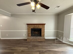 5850 Grassy Valley Dr in Memphis, TN - Building Photo - Building Photo