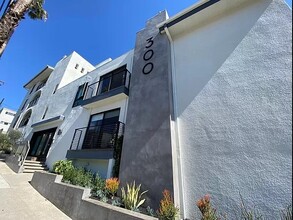 300 Bay Street, Unit 14 in Santa Monica, CA - Building Photo - Building Photo