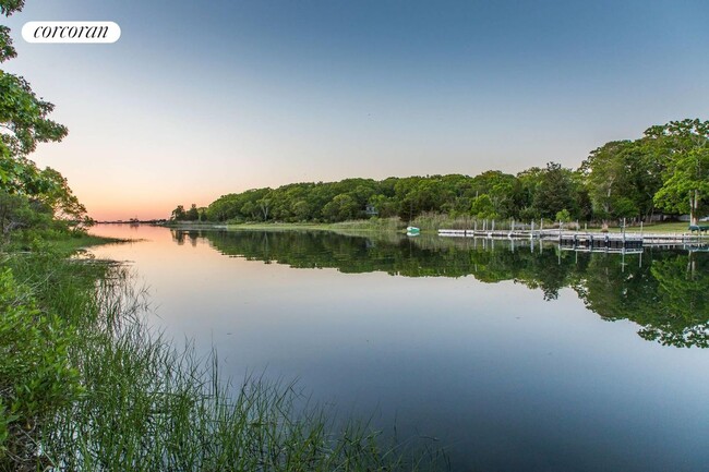 39 Isle of Wight Rd in East Hampton, NY - Building Photo - Building Photo