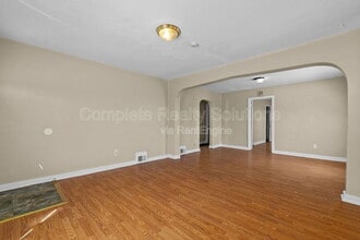 7157 Garesche Ave in Jennings, MO - Building Photo - Building Photo