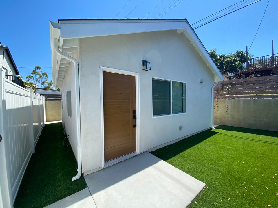 12122 Havelock Ave in Los Angeles, CA - Foto de edificio