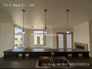 351 E Main St-Unit -306 in Sun Prairie, WI - Building Photo - Building Photo