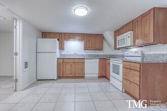 8164 SE 52nd Ave in Portland, OR - Building Photo - Building Photo