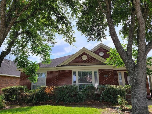 property at 2734 Troy Dr