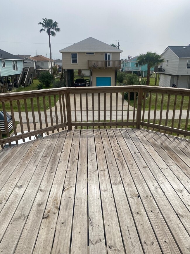 16712 Fletcher Christian in Jamaica Beach, TX - Building Photo - Building Photo