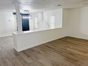 16718 Stoney Glade in San Antonio, TX - Building Photo - Building Photo