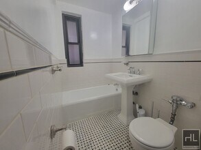 EAST 56 STREET in New York, NY - Building Photo - Building Photo