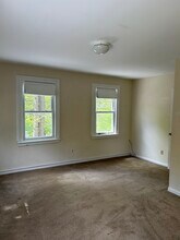 54 Johnsontown Rd in Sloatsburg, NY - Foto de edificio - Building Photo