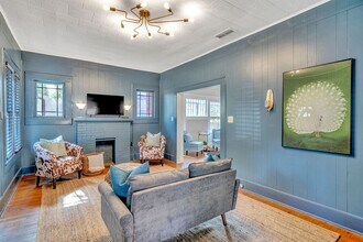 301 W Houston St in Tyler, TX - Building Photo - Building Photo