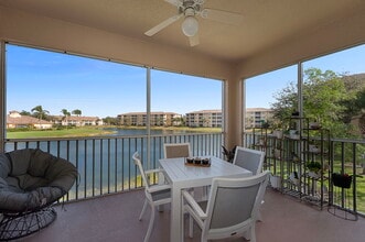 8470 Kingbird Loop, Unit 1029 in Estero, FL - Foto de edificio - Building Photo