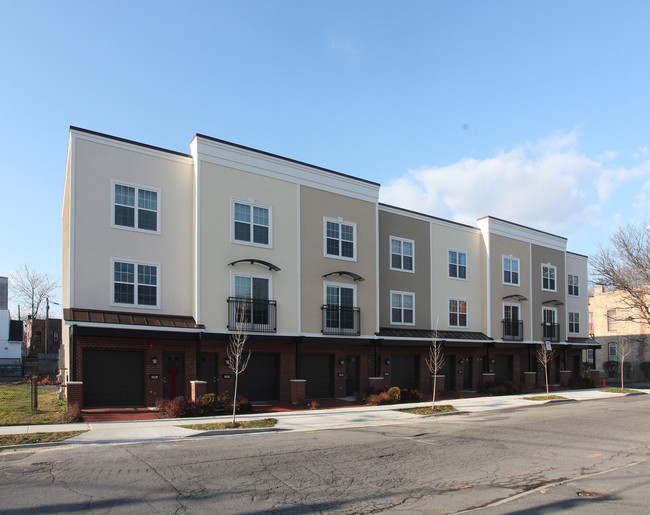 The Townhomes at Union Square