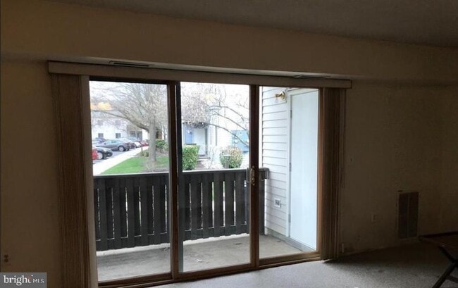 1105 Aspen Dr in Plainsboro, NJ - Building Photo - Building Photo