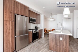 6701 Shellmound St in Emeryville, CA - Building Photo - Building Photo
