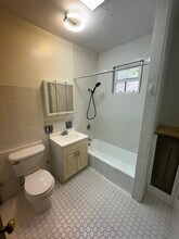 61 Strathmore Rd, Unit 3a in Boston, MA - Foto de edificio - Building Photo