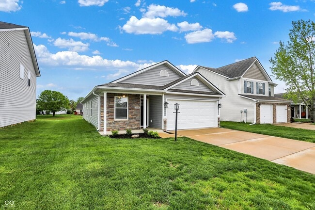 5549 Wild Horse Dr in Indianapolis, IN - Building Photo - Building Photo