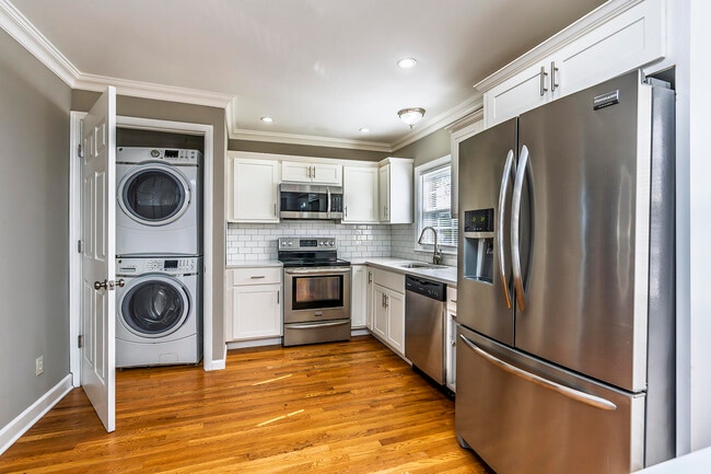 property at 2224 Harrodsburg Rd