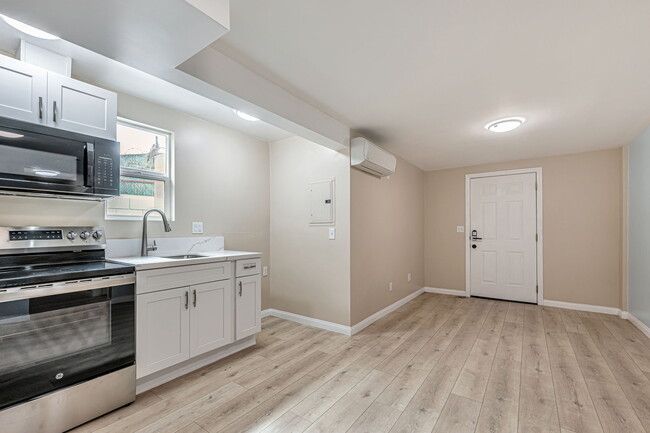 property at 3016 S West View St