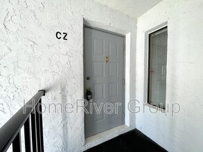 1281 Pine Ridge Cir E in Tarpon Springs, FL - Building Photo - Building Photo