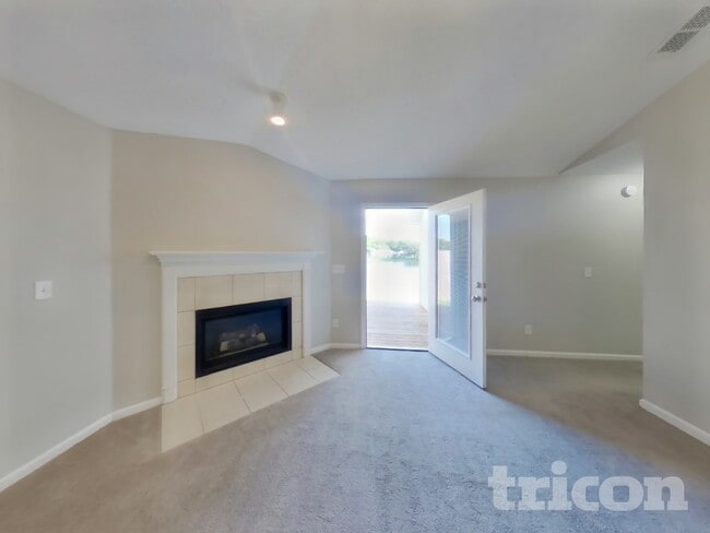 9671 Watershed Dr S, Unit 7713 Hickman Rd #75 in Jacksonville, FL - Building Photo - Building Photo