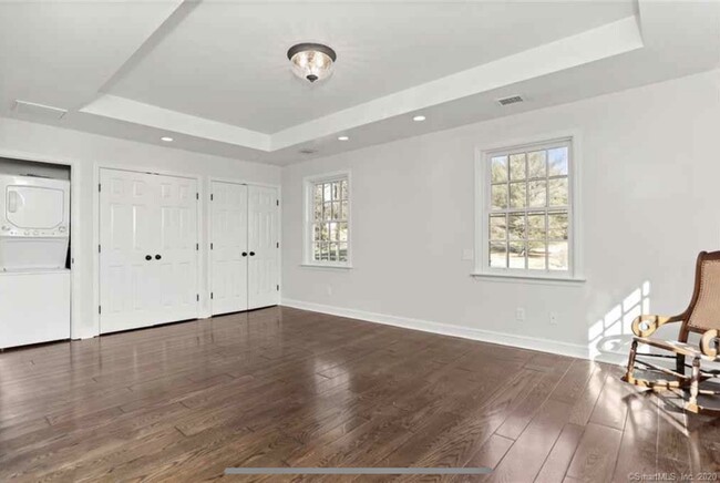 33 Evergreen Hill Rd, Unit #1 in Fairfield, CT - Building Photo - Building Photo