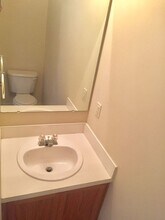 209 S McPherson Church Rd in Fayetteville, NC - Foto de edificio - Building Photo