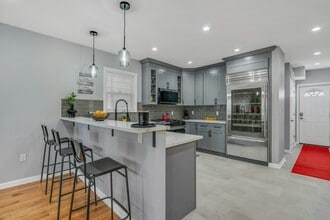 12 Orange Rd in Montclair, NJ - Building Photo - Building Photo