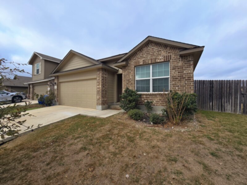 6403 Hoffman Pln in San Antonio, TX - Building Photo
