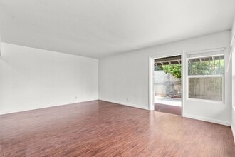 1142 Serrano Ave in Los Angeles, CA - Building Photo - Building Photo