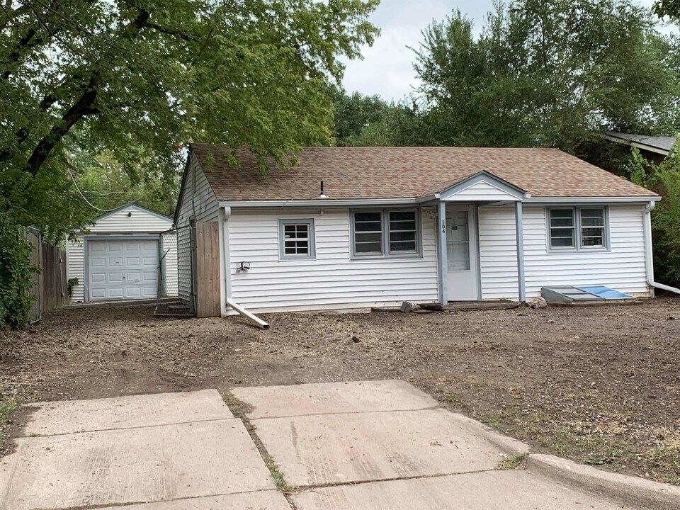 504 S All Hallows St in Wichita, KS - Building Photo