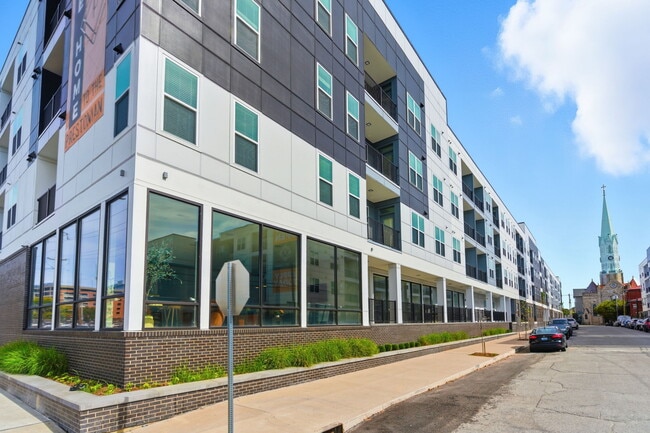 The Prestonian in Louisville, KY - Foto de edificio - Building Photo