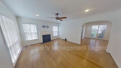 5739 Kenwood Ave in Dallas, TX - Building Photo - Building Photo