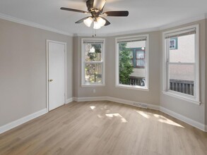 3237 Hennepin Ave in Minneapolis, MN - Building Photo - Building Photo