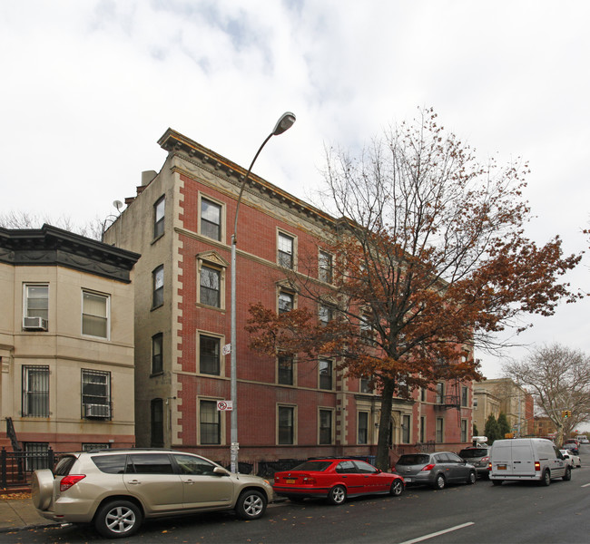 707 Saint Johns Pl in Brooklyn, NY - Building Photo - Building Photo