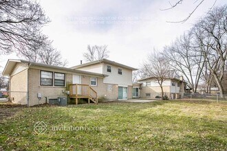 1035 Iowa St in Glenwood, IL - Foto de edificio - Building Photo