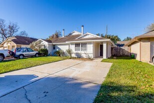 5115 Beaver Hollow Dr in Houston, TX - Building Photo