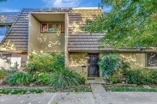 3248 Casitas Bonito in Sacramento, CA - Building Photo